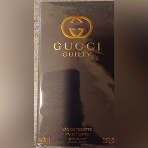 Gucci Guilty Pour Femme Eau de Toilette in Gold